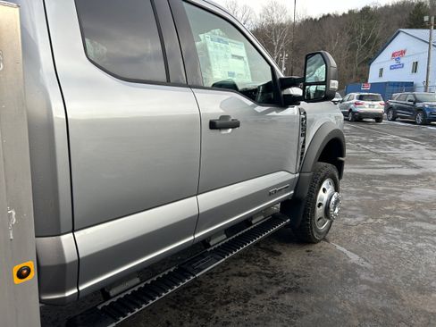 New 2026 Ford F550 4x4 Supercab Super Duty w/ XLT Value Package image 33
