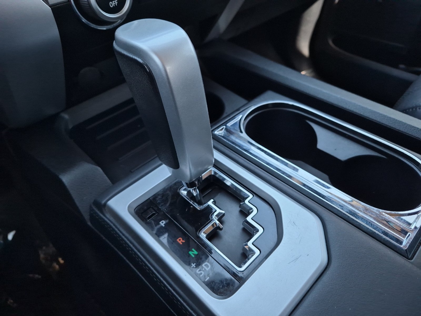 Used 2015 Toyota Tundra Platinum RWD image 20