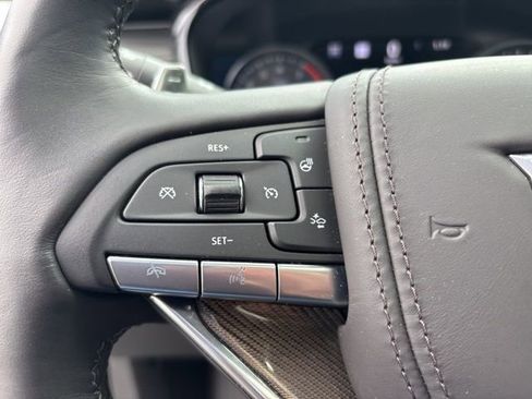 Used 2024 Cadillac XT6 Sport w/ Platinum Package image 23