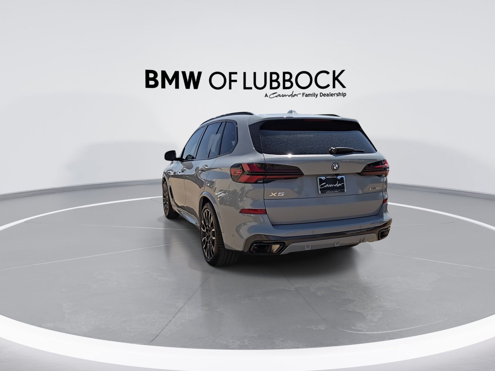 Used 2026 BMW X5 xDrive50e w/ M Sport Package AWD/4WD image 7