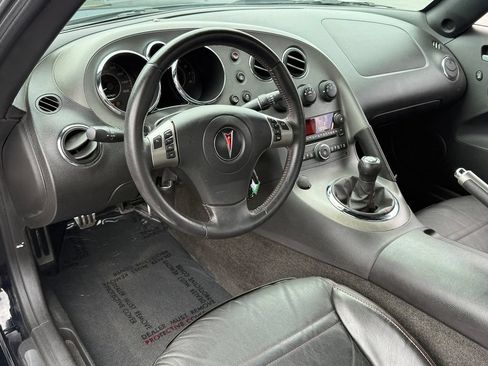 Used 2009 Pontiac Solstice GXP w/ Premium Package RWD image 24