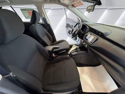 Used 2024 Nissan Kicks S image 13