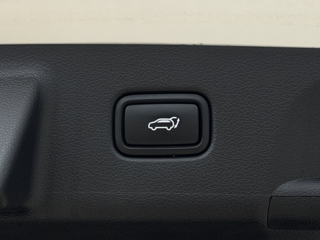 Used 2023 Hyundai Palisade Limited FWD image 29