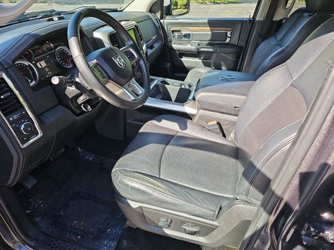 Used 2017 RAM 1500 Laramie w/ Convenience Group AWD/4WD image 19