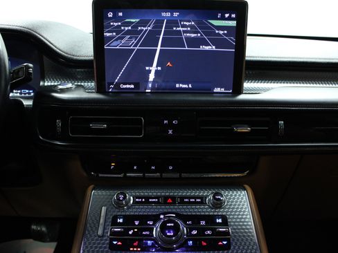 Used 2020 Lincoln Aviator Black Label Grand Touring w/ Class IV Trailer Tow Package image 24