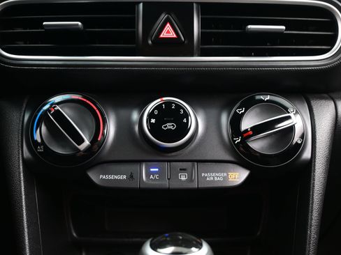 Used 2020 Hyundai Kona SEL AWD/4WD image 19