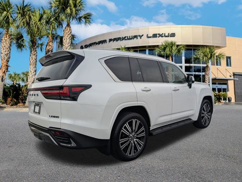 New 2026 Lexus LX 600 4WD w/ Accessory Package (2T) image 4
