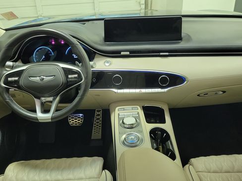 Used 2022 Genesis GV70 3.5T Sport w/ Sport Prestige Package AWD/4WD image 13