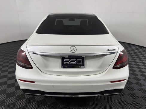 Used 2017 Mercedes-Benz E 300 4MATIC image 5