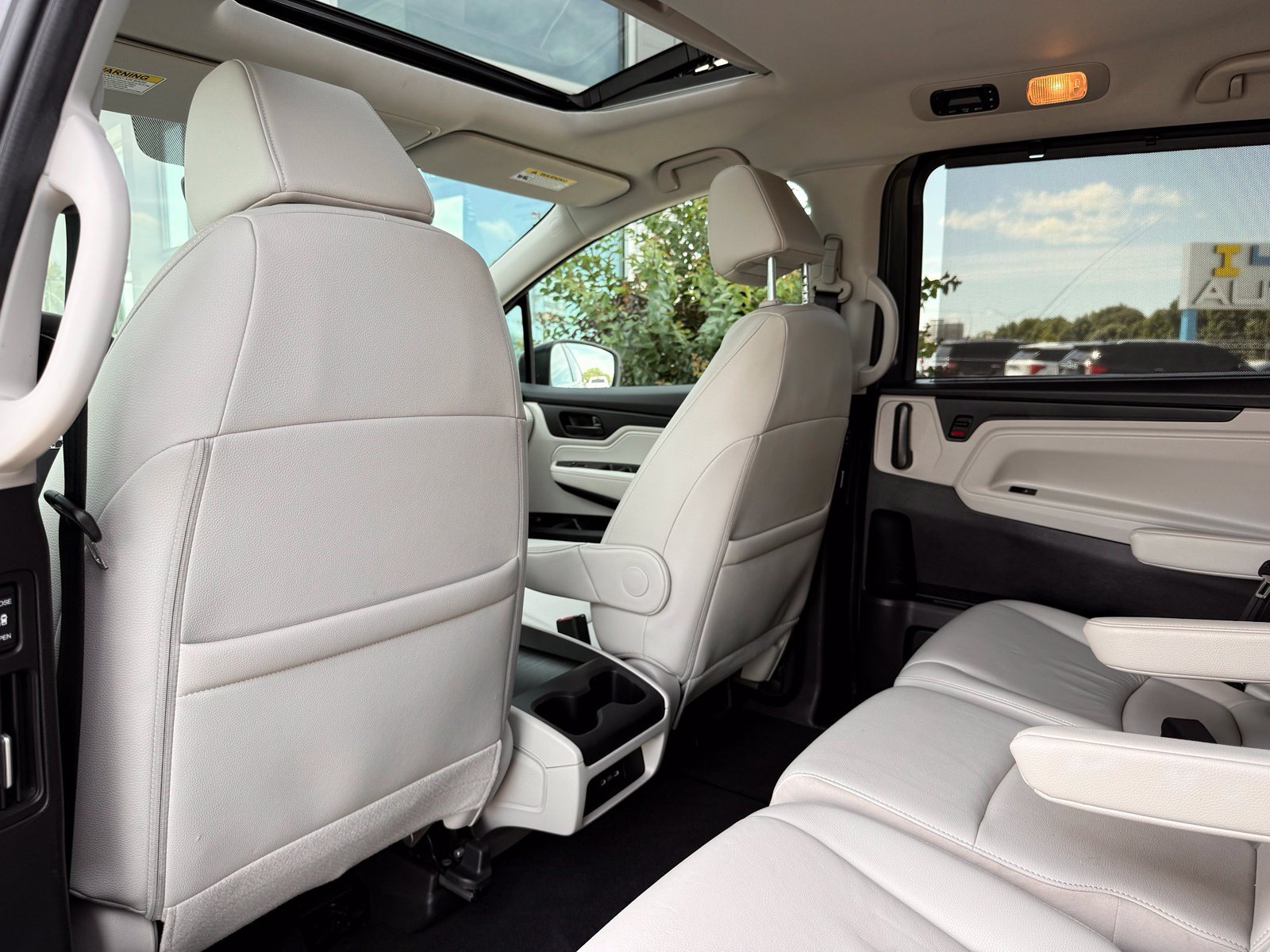 Used 2025 Honda Odyssey EX-L image 18