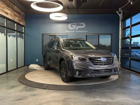 Used 2020 Subaru Outback Onyx Edition XT w/ Popular Package #2 AWD/4WD image 1