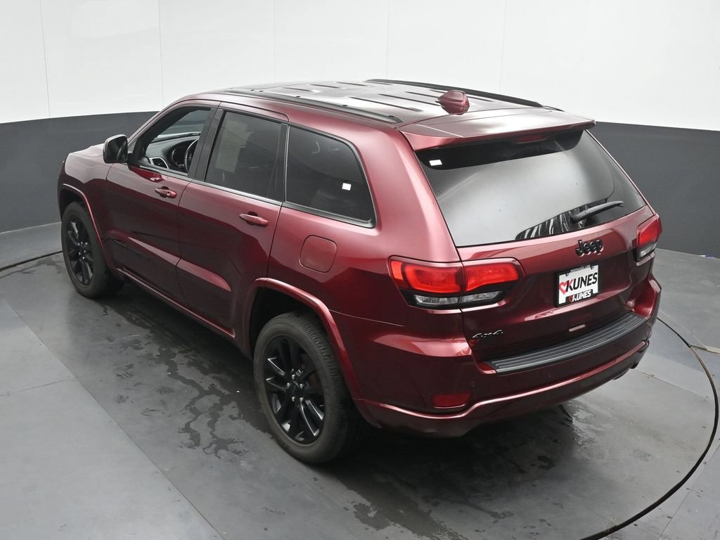 Used 2020 Jeep Grand Cherokee Altitude AWD/4WD image 39
