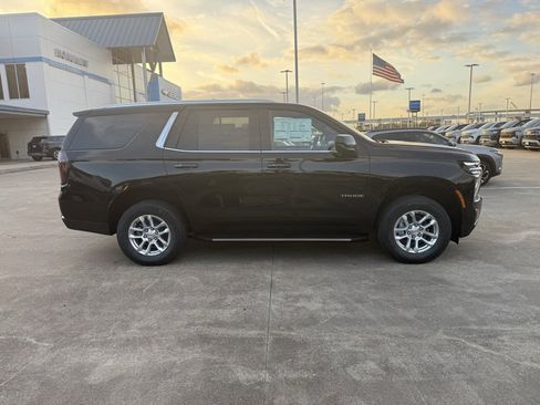 New 2026 Chevrolet Tahoe LS image 7