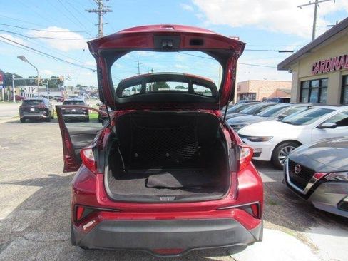 Used 2018 Toyota C-HR XLE FWD image 44