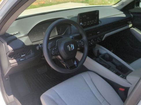 Used 2026 Honda Accord SE image 29