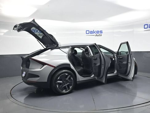 New 2026 Kia EV6 Light RWD image 52