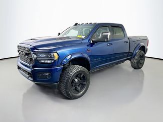 Used 2023 RAM 2500 Limited AWD/4WD video 3