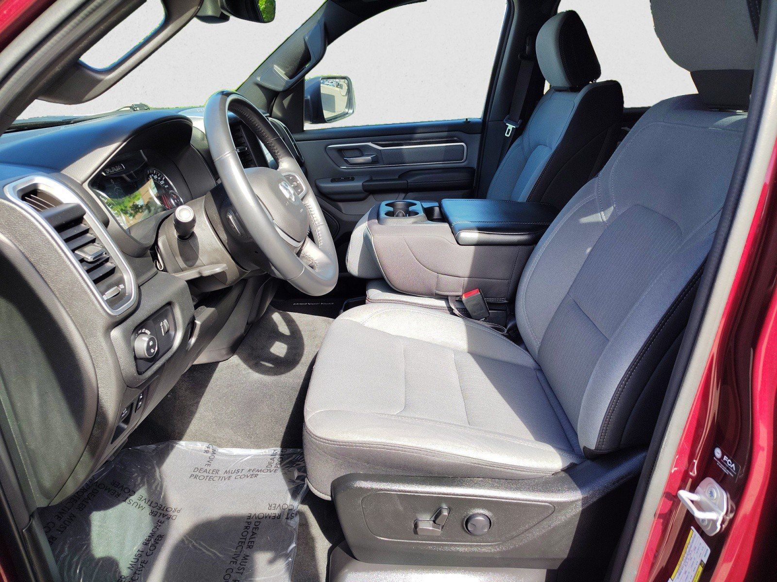 Used 2022 RAM 1500 Big Horn AWD/4WD image 10