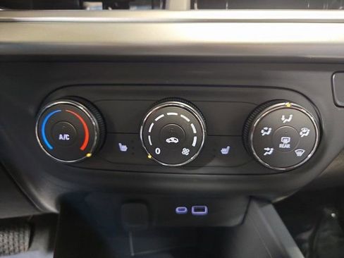 New 2026 Chevrolet Trax LS w/ LS Convenience Package FWD image 23