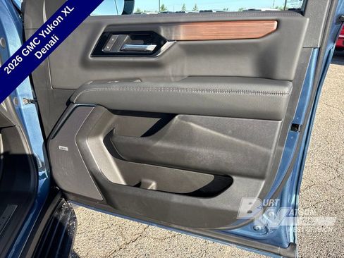 New 2026 GMC Yukon XL Denali w/ LPO, Floor Liner Package AWD/4WD image 12