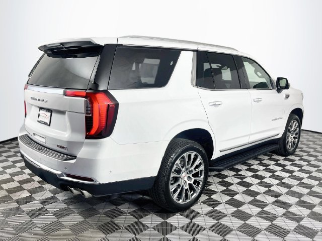 Used 2025 GMC Yukon Denali AWD/4WD image 8