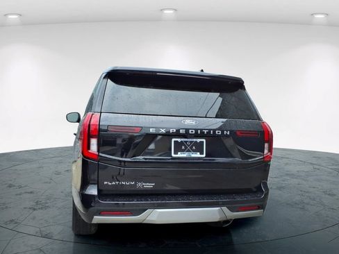 Used 2025 Ford Expedition Platinum AWD/4WD image 6