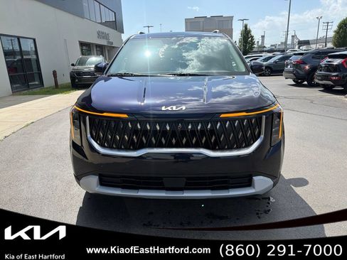 New 2026 Kia Carnival EX FWD image 4