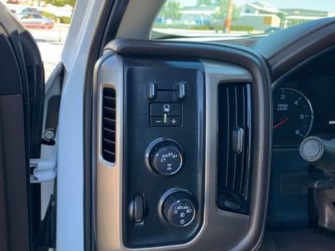 Used 2018 GMC Sierra 1500 Denali AWD/4WD image 23