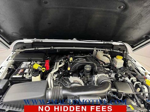 Used 2023 Jeep Gladiator Sport image 10