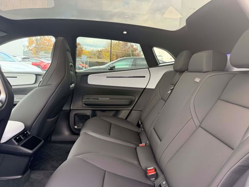 New 2026 Polestar Polestar 4 image 16