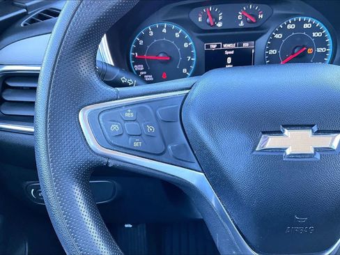 Used 2019 Chevrolet Equinox LS image 22