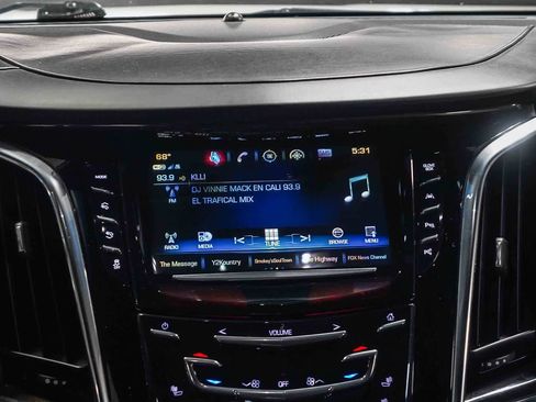 Used 2018 Cadillac Escalade ESV Platinum AWD/4WD image 14