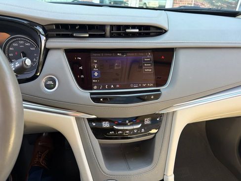 Used 2024 Cadillac XT5 Premium Luxury w/ Technology Package FWD image 9