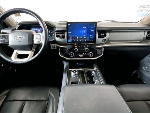 Certified 2024 Ford Expedition XLT image 11