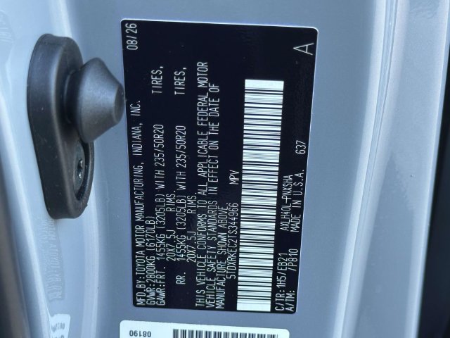Used 2026 Toyota Sienna XSE FWD image 42
