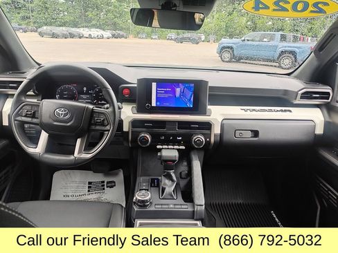 Certified 2024 Toyota Tacoma TRD Off-Road AWD/4WD image 14