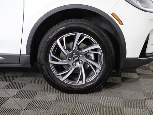 Used 2024 Lincoln Corsair AWD image 21