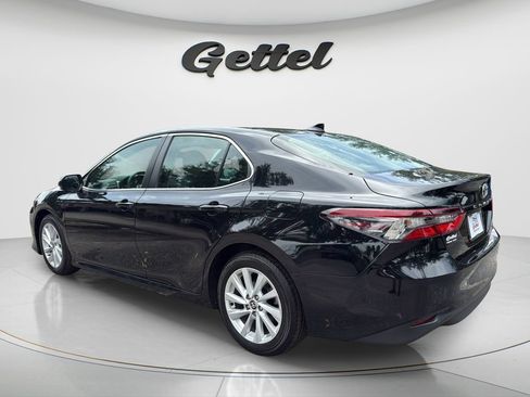 Used 2023 Toyota Camry LE FWD image 7