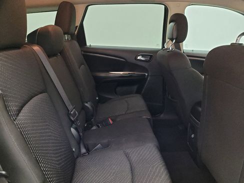 Used 2019 Dodge Journey SE w/ Blacktop Package image 19