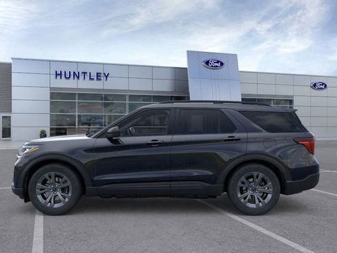 New 2026 Ford Explorer Active w/ Active Comfort Package image 3