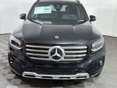 Used 2026 Mercedes-Benz GLB 250 4MATIC image 6
