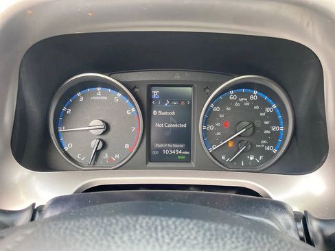 Used 2018 Toyota RAV4 XLE image 16