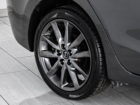 Used 2018 MAZDA MAZDA3 Touring FWD image 57