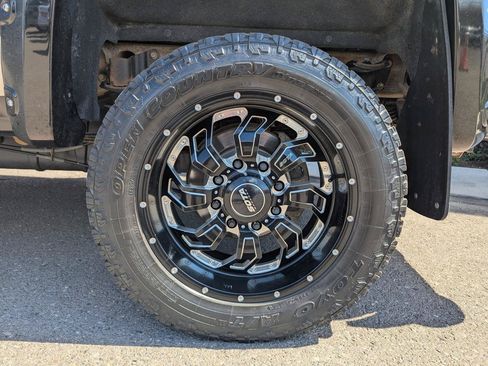 Used 2018 GMC Sierra 3500 Denali w/ Duramax Plus Package AWD/4WD image 26