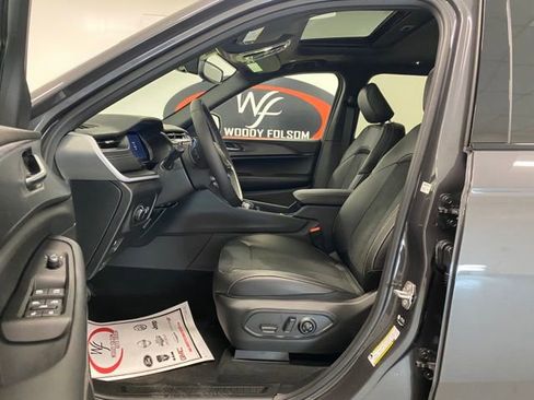 New 2025 Jeep Grand Cherokee L Altitude image 13