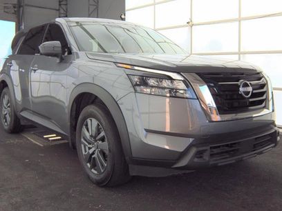 Used 2024 Nissan Pathfinder S