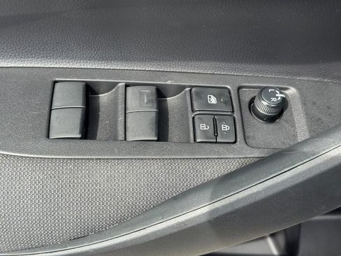 Used 2025 Toyota Corolla LE FWD image 22