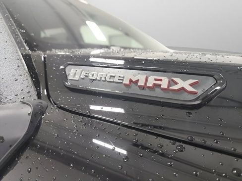 Used 2025 Toyota 4Runner Trailhunter image 14