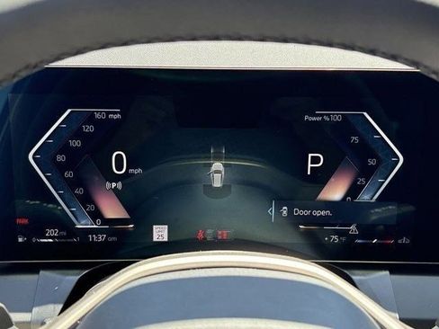 Used 2025 BMW X3 xDrive30i w/ Premium Package image 17