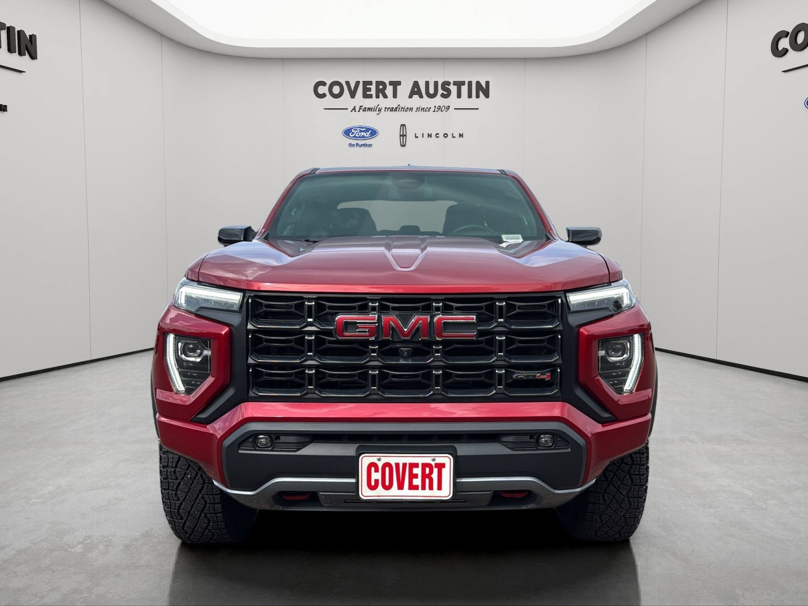 Used 2024 GMC Canyon AT4 w/ AT4 Premium Package AWD/4WD image 8